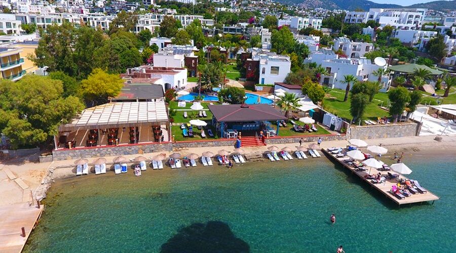 Costa Luvi Hotel & Suites  4*