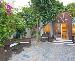Costa Luvi Hotel & Suites  4*