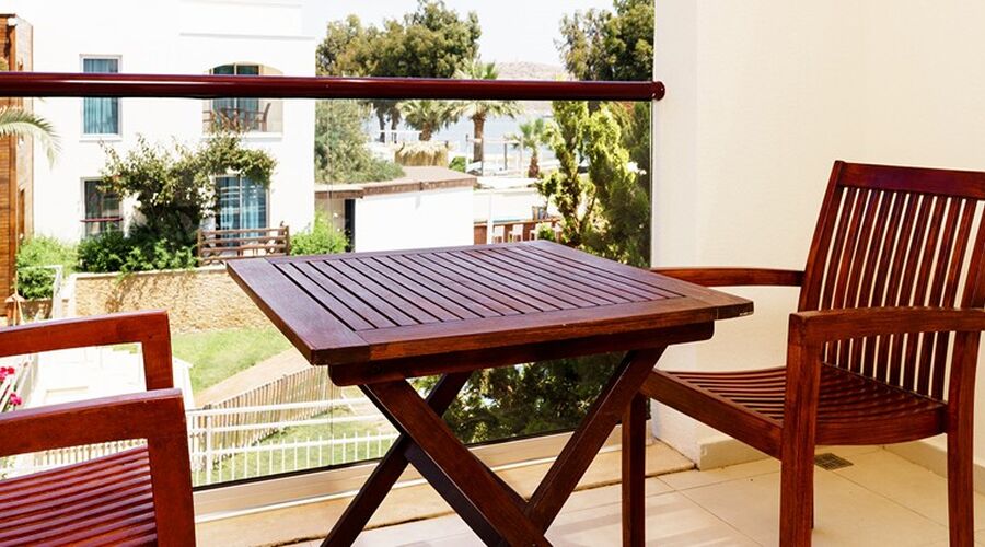 Costa Luvi Hotel & Suites  4*