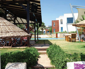 Costa Luvi Hotel & Suites  4*