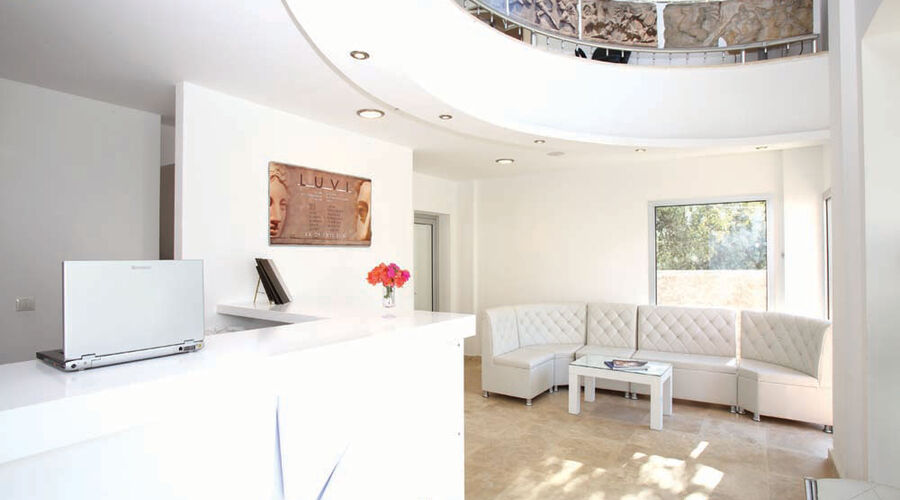 Costa Luvi Hotel & Suites  4*