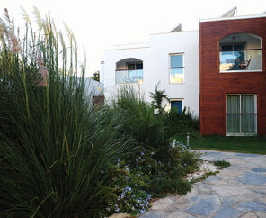 Costa Luvi Hotel & Suites  4*