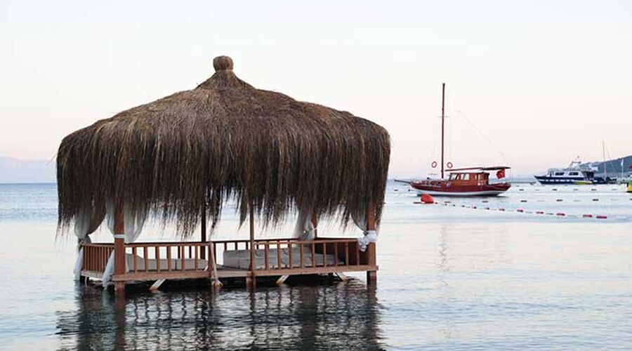 Costa Luvi Hotel & Suites  4*