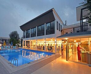 Bitez Garden Life Hotel & Suites  4*