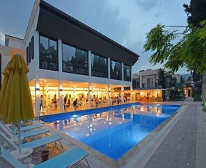 Bitez Garden Life Hotel & Suites  4*