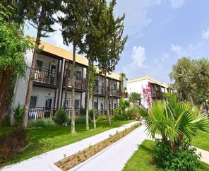 Bitez Garden Life Hotel & Suites  4*