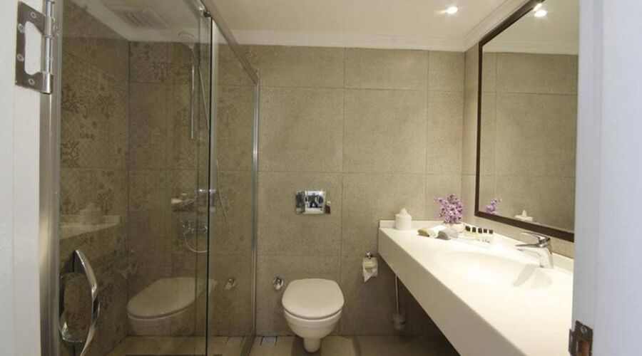 Bitez Garden Life Hotel & Suites  4*