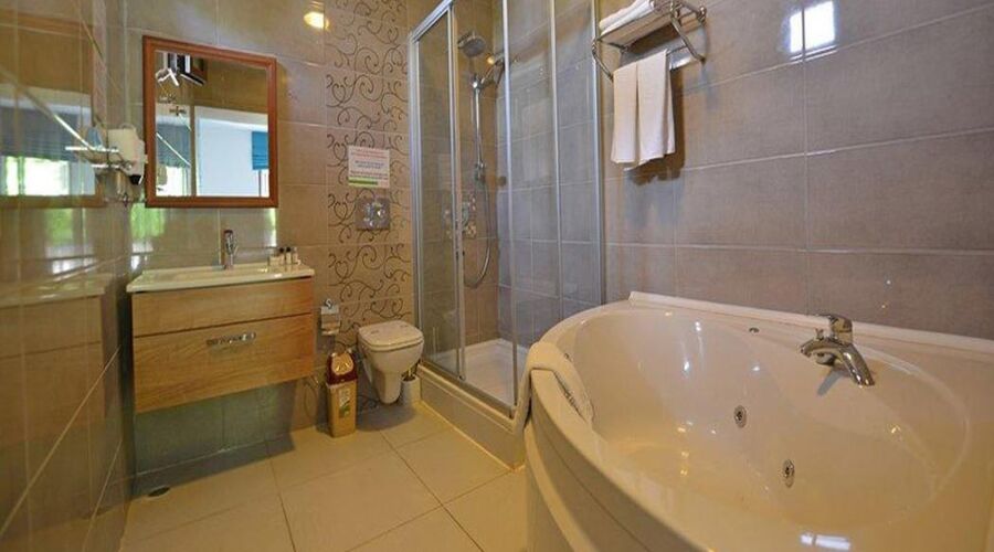 Bitez Garden Life Hotel & Suites  4*