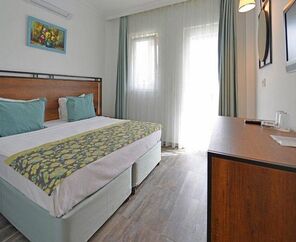 Bitez Garden Life Hotel & Suites  4*