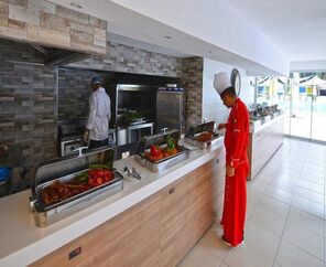 Bitez Garden Life Hotel & Suites  4*