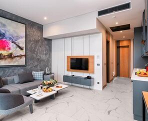 The Norm Collection Door'a  5*