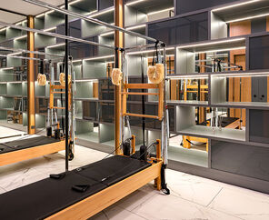 The Norm Collection Door'a  5*