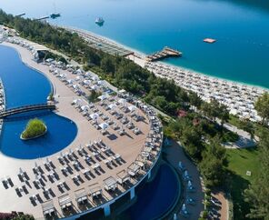 Titanic Luxury Collection Bodrum  5*