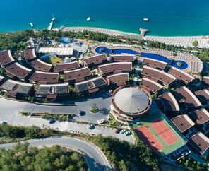 Titanic Luxury Collection Bodrum  5*