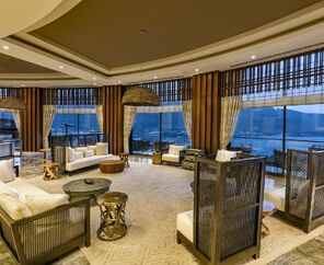 Titanic Luxury Collection Bodrum  5*