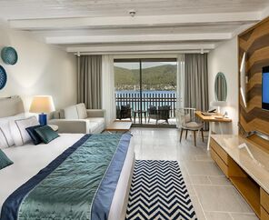 Titanic Luxury Collection Bodrum  5*