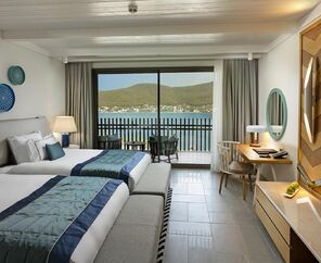 Titanic Luxury Collection Bodrum  5*