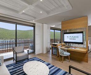 Titanic Luxury Collection Bodrum  5*