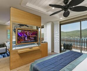 Titanic Luxury Collection Bodrum  5*