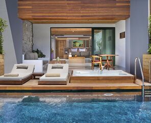 Titanic Luxury Collection Bodrum  5*