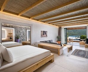 Titanic Luxury Collection Bodrum  5*