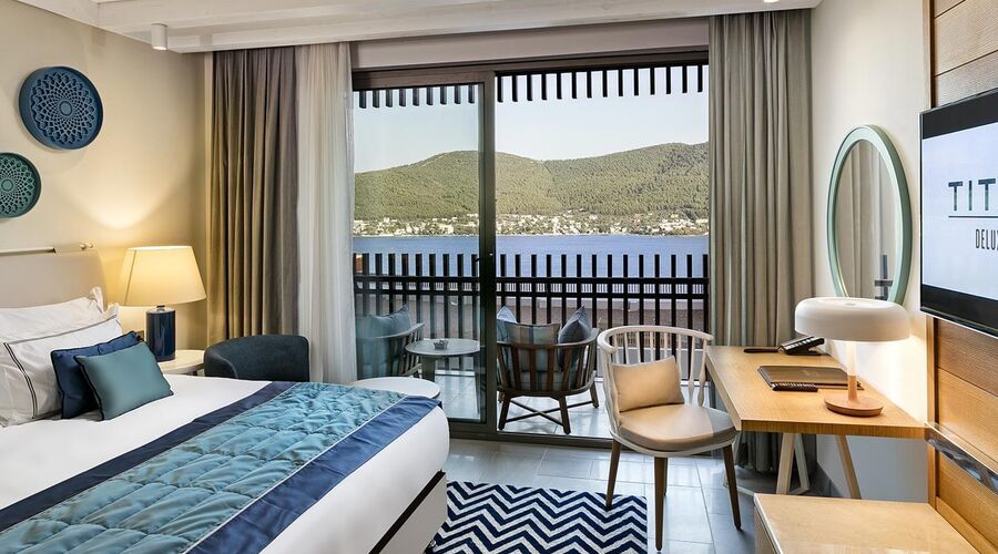Titanic Luxury Collection Bodrum  5*