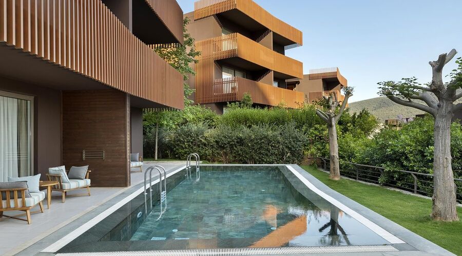 Titanic Luxury Collection Bodrum  5*