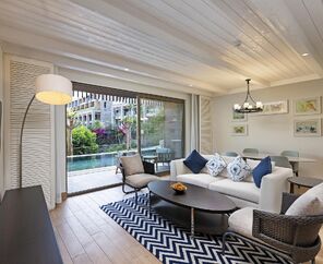 Titanic Luxury Collection Bodrum  5*