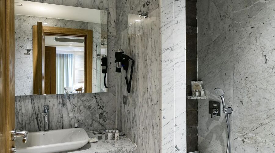 Titanic Luxury Collection Bodrum  5*