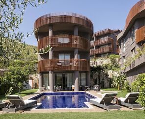 Titanic Luxury Collection Bodrum  5*