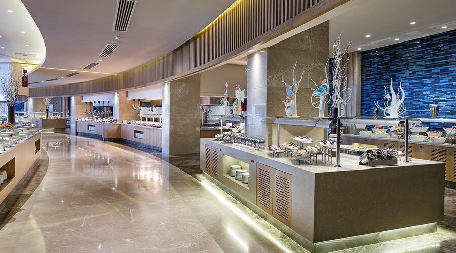 Titanic Luxury Collection Bodrum  5*