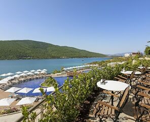 Titanic Luxury Collection Bodrum  5*