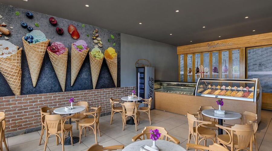 Titanic Luxury Collection Bodrum  5*