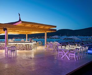 Titanic Luxury Collection Bodrum  5*