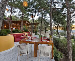 Titanic Luxury Collection Bodrum  5*