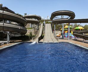 Titanic Luxury Collection Bodrum  5*