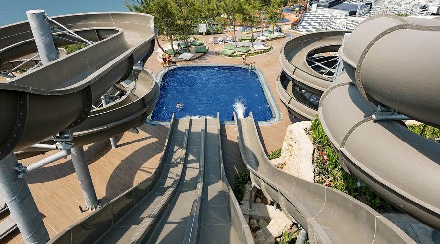 Titanic Luxury Collection Bodrum  5*