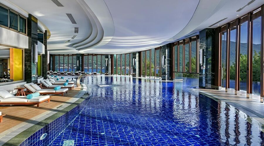 Titanic Luxury Collection Bodrum  5*