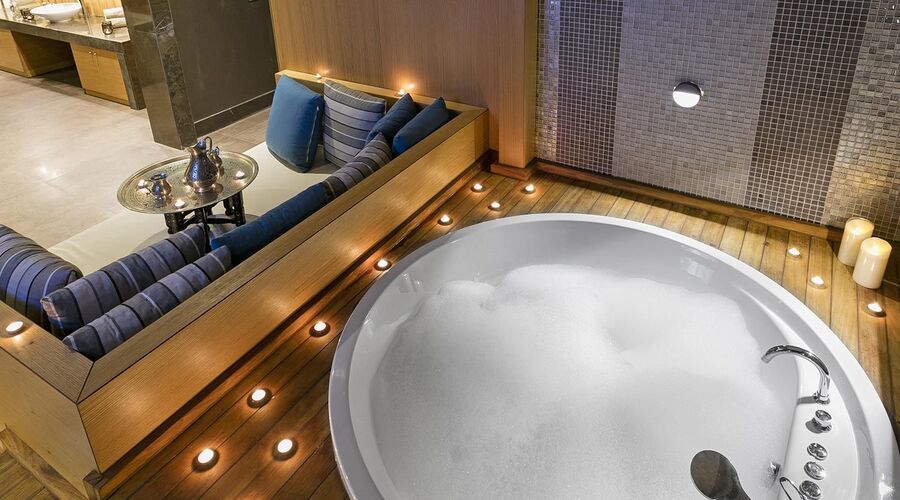 Titanic Luxury Collection Bodrum  5*