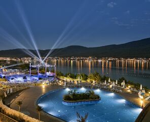 Titanic Luxury Collection Bodrum  5*