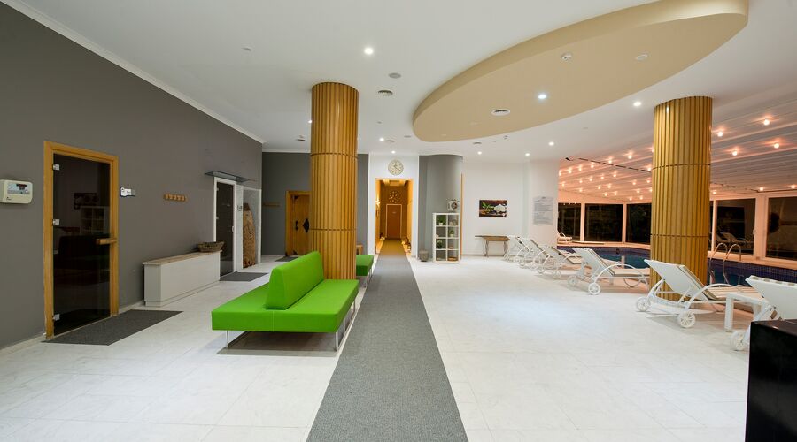 Delta Hotels By Marriott  5*