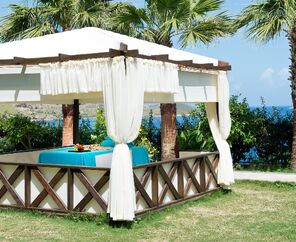 Delta Hotels By Marriott  5*