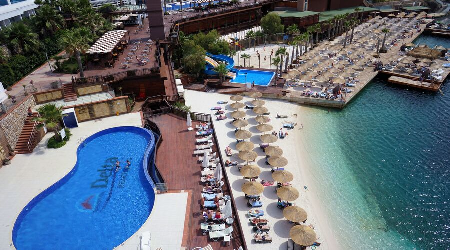 Delta Hotels By Marriott  5*