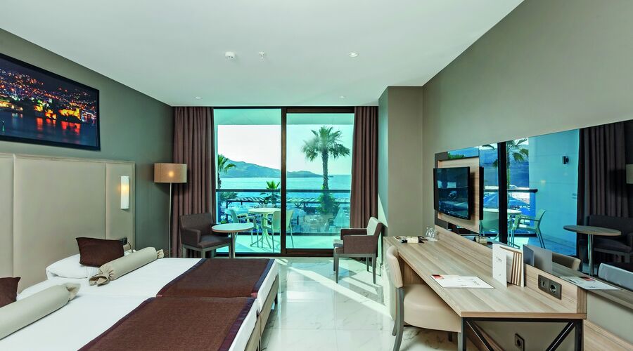 Delta Hotels By Marriott  5*