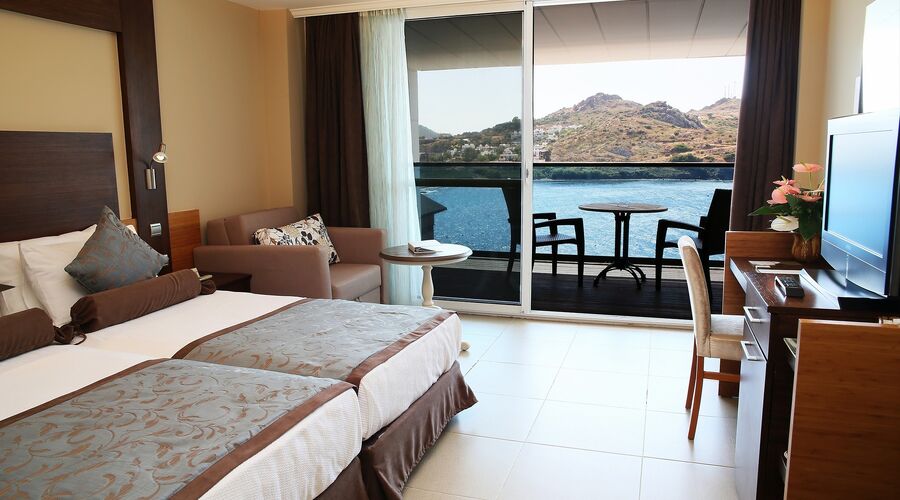 Delta Hotels By Marriott  5*