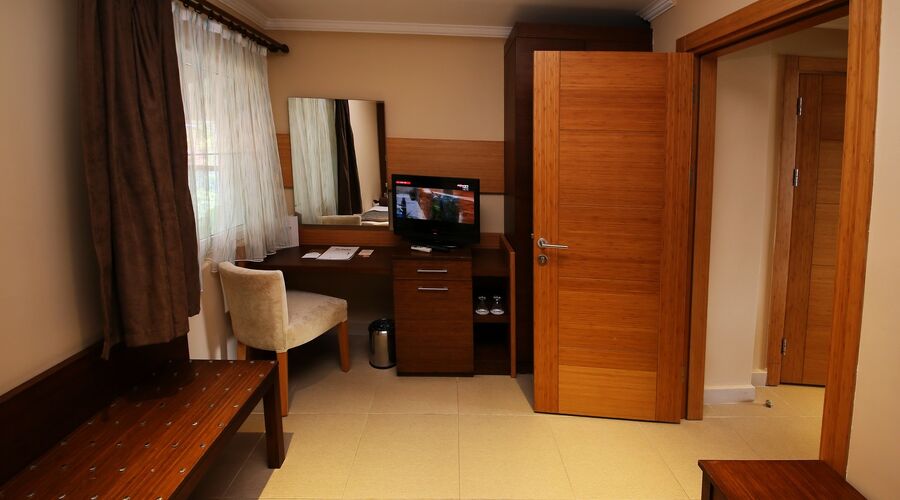 Delta Hotels By Marriott  5*