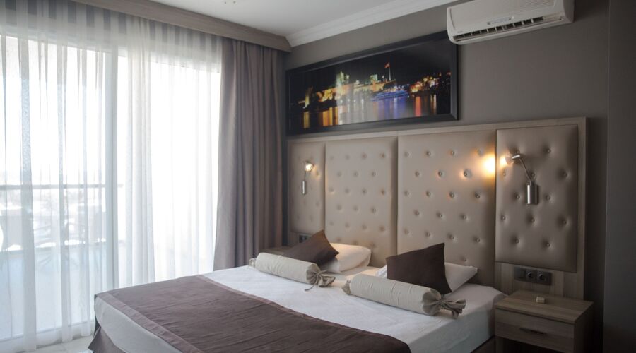 Delta Hotels By Marriott  5*