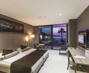 Delta Hotels By Marriott  5*