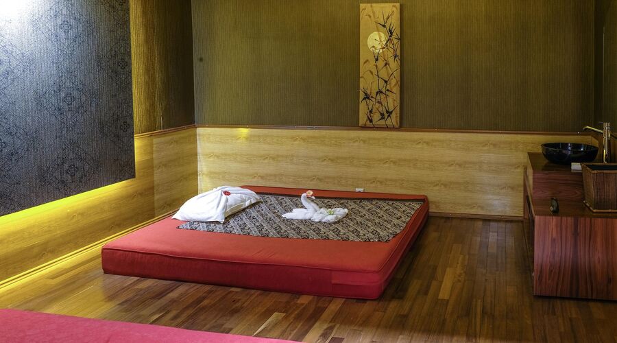 Bodrum Holiday Resort & Spa  5*