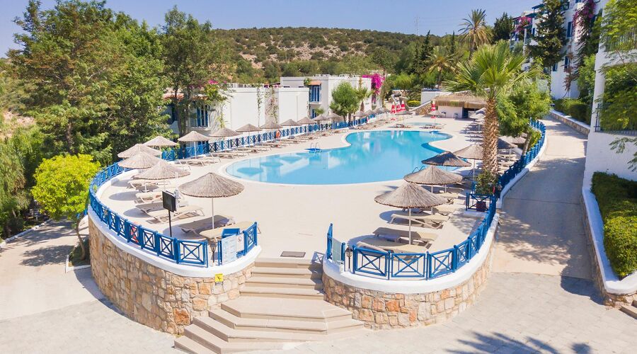 Bodrum Holiday Resort & Spa  5*